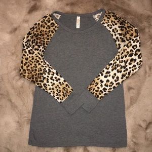 Leopard print top